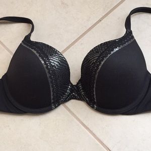 < Victoria Secret > Body by Victoria Bra 32C